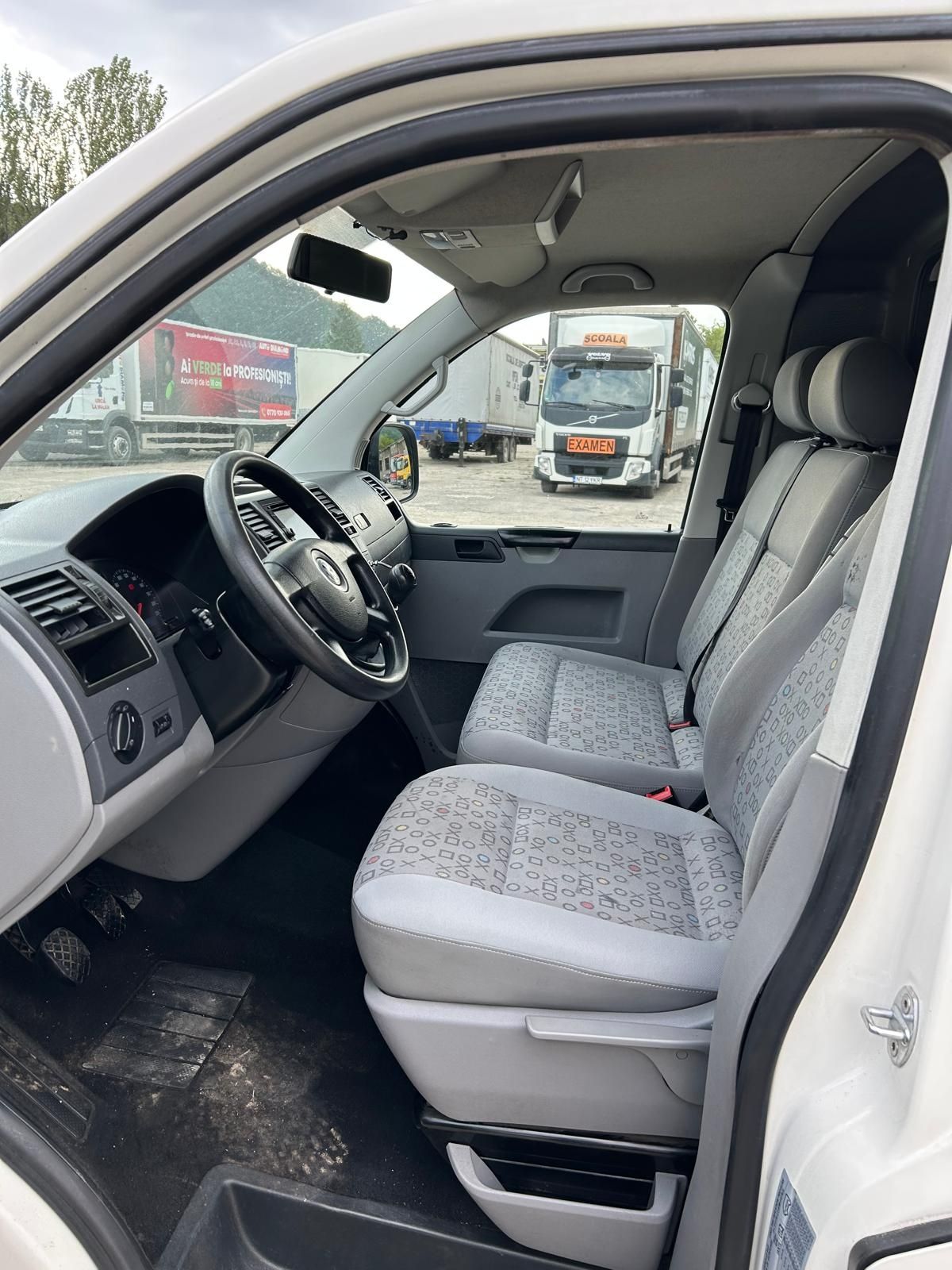 Vând vw transporter t5 1.9 tdi. Maxi lung cu 3 locuri. 2008