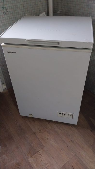 Продам морозильник