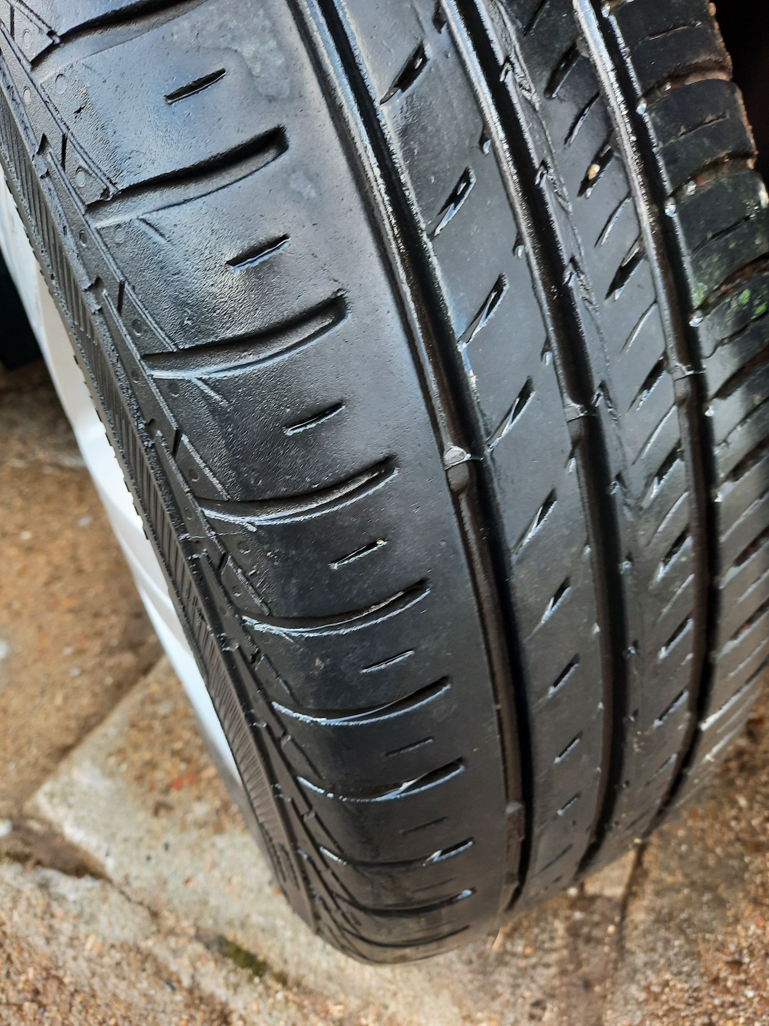Рено клио 1.6 16 v 88 к.с. 2006 г