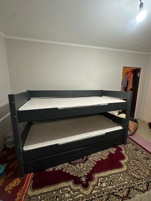 Двухъярусной кровать