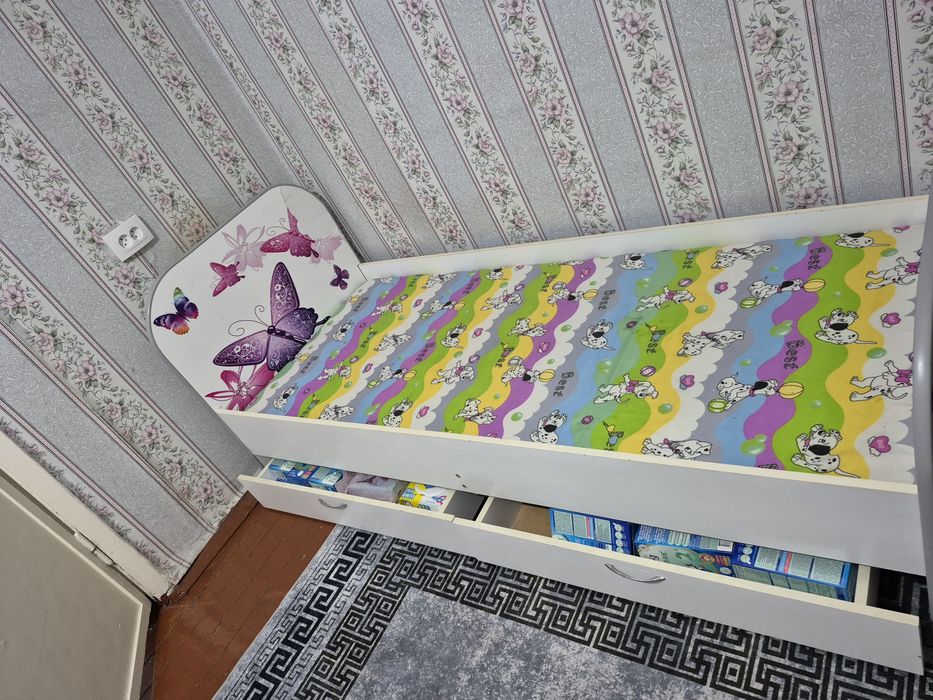 Кровать односпальная