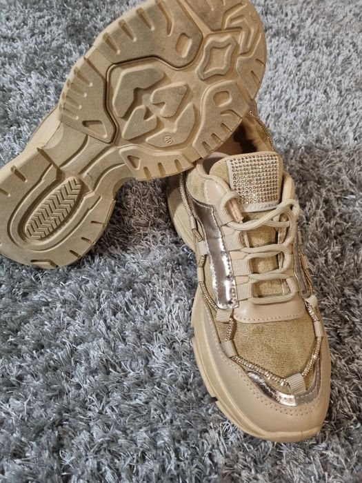 Маратонки 40 номер