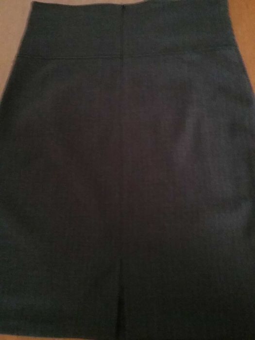 Fusta gri inchis de dama, marimea 42