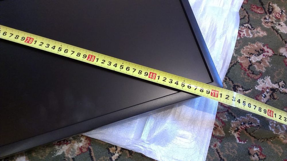 новый монитор Dell