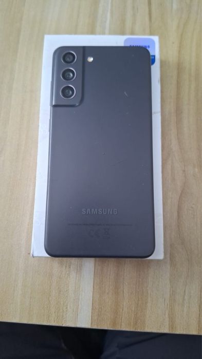 Самсунг S 21 128 гб