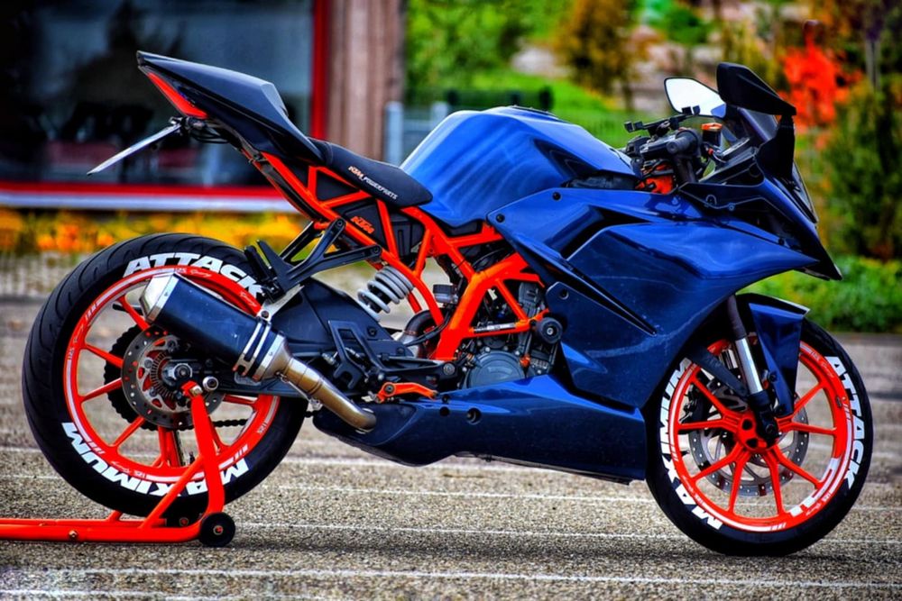 Yamaha yzf  125 Honda cbr 125 ktm 125 mt 125 aprilia 125 A1 ABS 125