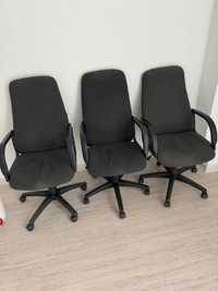 Продаются офисные кресла в хорошем состоянии