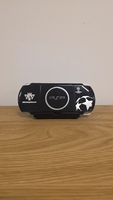 Sony PSP 3000, Modat, 550 de jocuri, UEFA + cutie