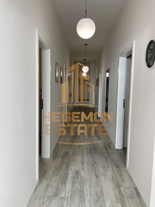 4-стаен в Варна, област-м-т Кабакум площ 291 цена 495000