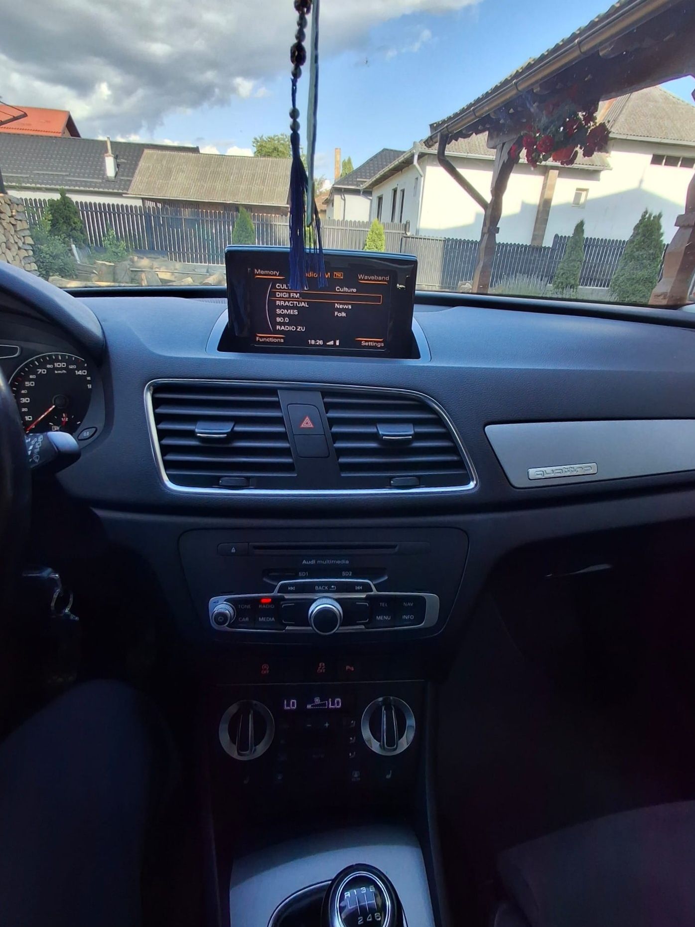 Vand AUDI Q3 2012 4x4