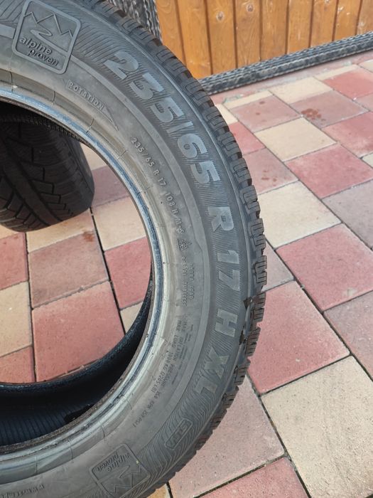 2 bucăți Cauciucuri de iarna 235 65R17 108H iarnă SEMPERIT
