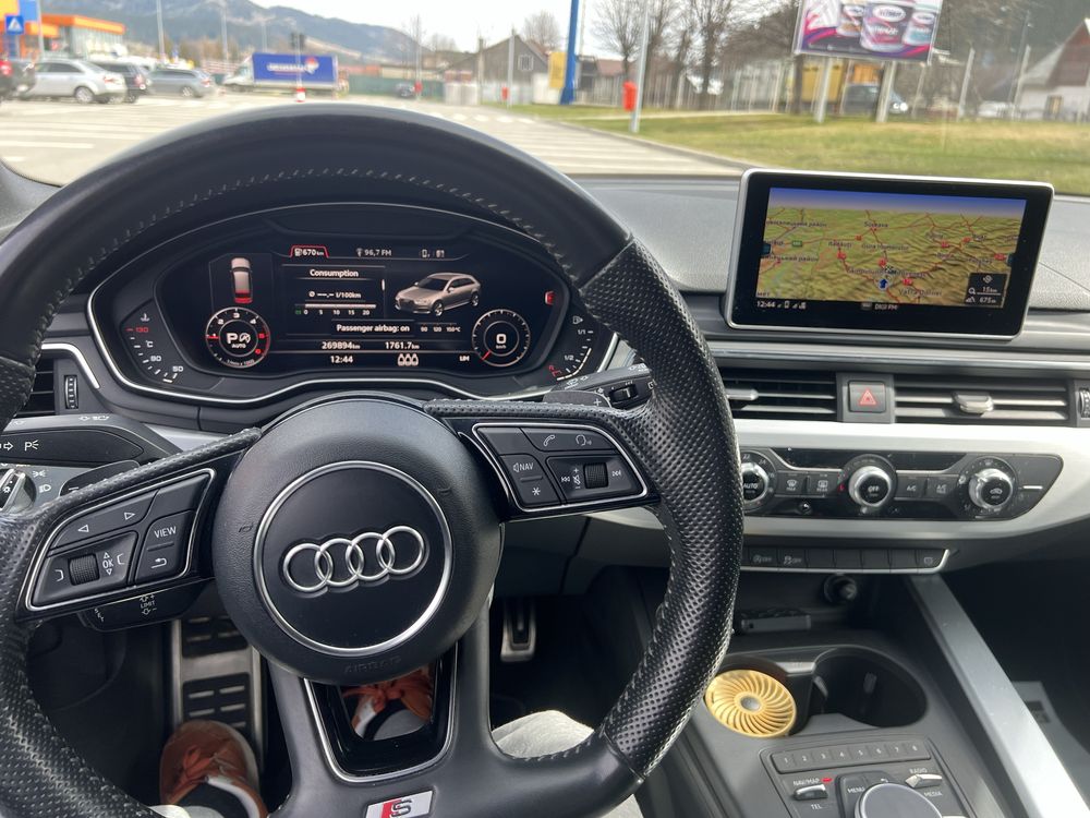 Audi A4 b9 an 2017  190 cp S line