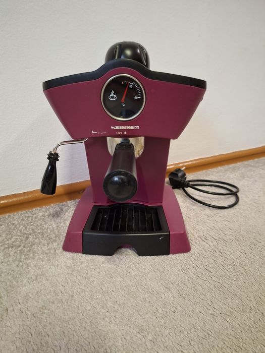 Espressor manual Heinner Charm HEM-200BG  / 800 W
Pu