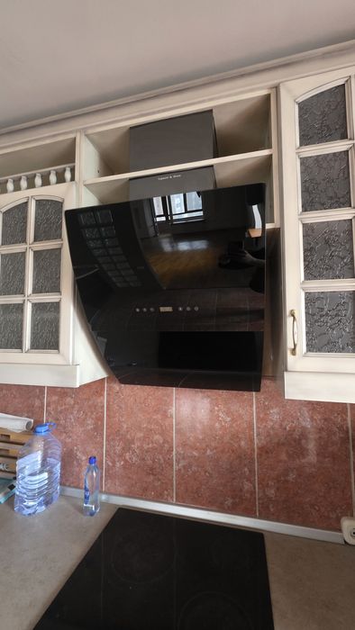 Продам вытяжку в хорошем состоянии