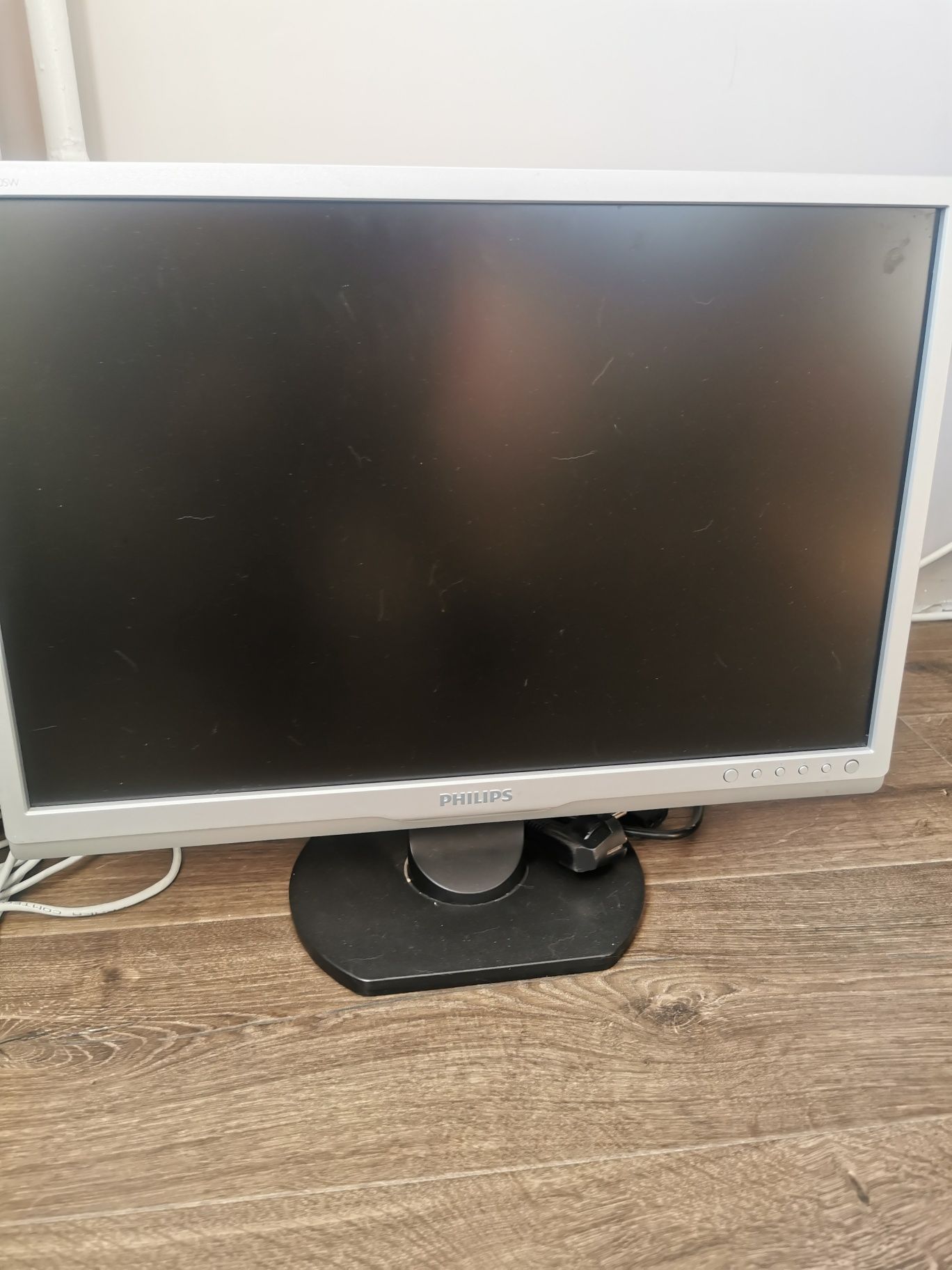 Екран Philips 50см