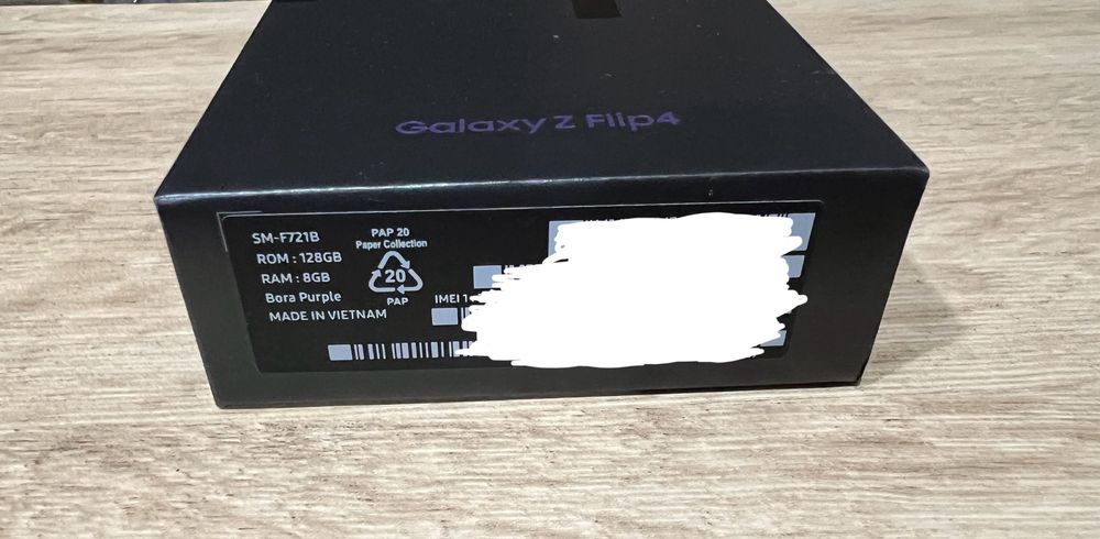 Samsung galaxy Z flip 4