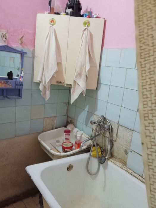 Срочно Продаётся квартира 1/2/4 на массиве ТТЗ-1 
1/3/4
Ттз1 
Ориентир