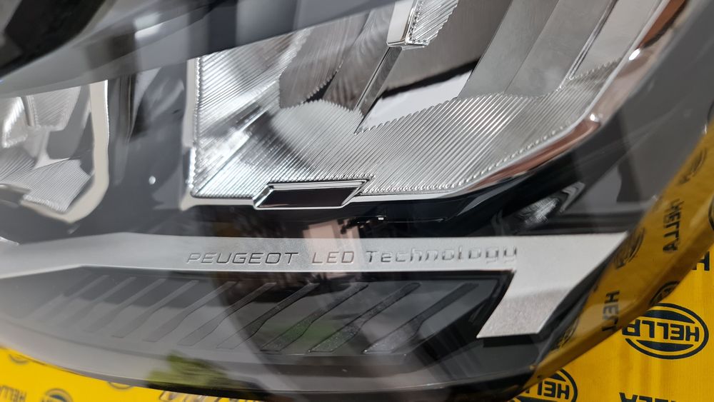 Far stanga full led Peugeot 308 3 III t10 2022