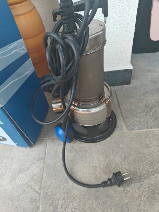 GRUNDFOS Pompă submersibilă UNILIFT AP35B.50.06.1V 220V
Pompă submersi