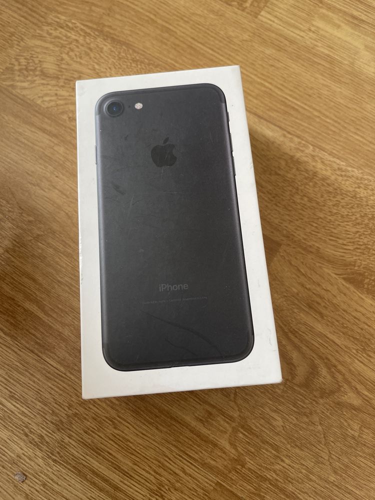 Cutie iPhone 7 Black 128 GB