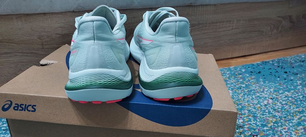 Дамски маратонки  ASICS GT-2000 12