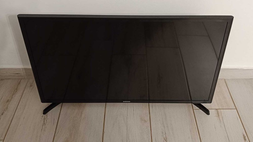 TV Samsung FULL HD Diagonala 81 cm (nu este SMART)