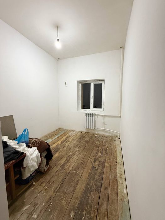 Срочно продаеться 2-комнатная квартира в городе Чирчике 4микрарайоне