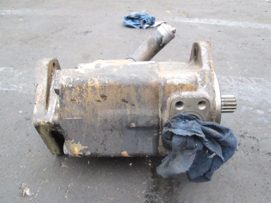 Pompa Vickers 119898A1 G/94/0 de Case 621B