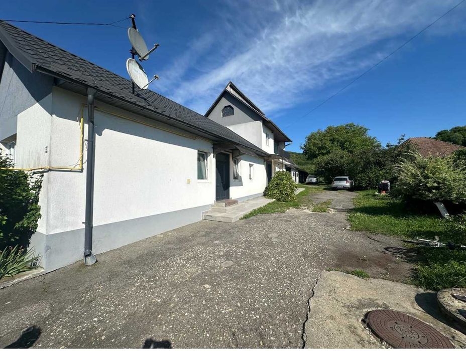 Casă 180 mp utili,grădină 2292 mp,la 3 km de Gherla