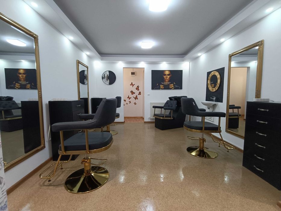 ”Prima lună gratuită!”  Închiriere post coafor