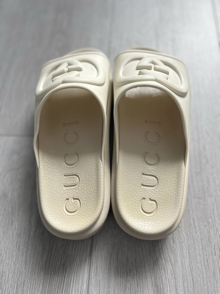 Gucci slides бежави