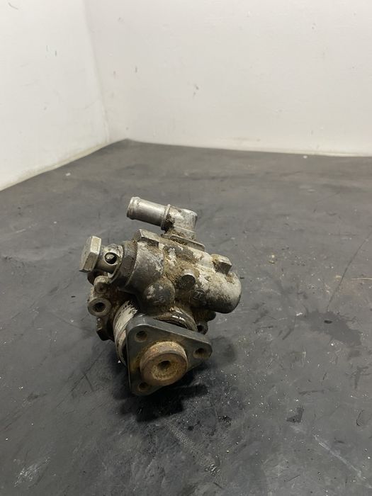 Pompa servo servodirectie Skoda Superb 1.9 TDI AVF AWX 8D0145156T