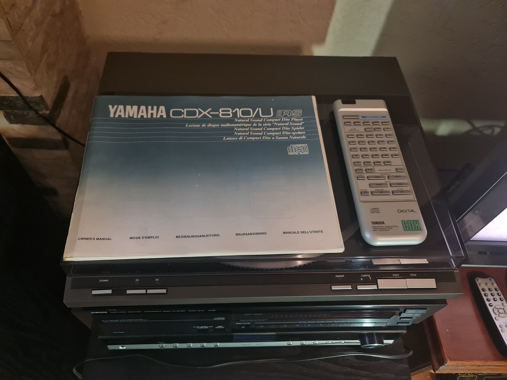 CD player YAMAHA CDX 810/U