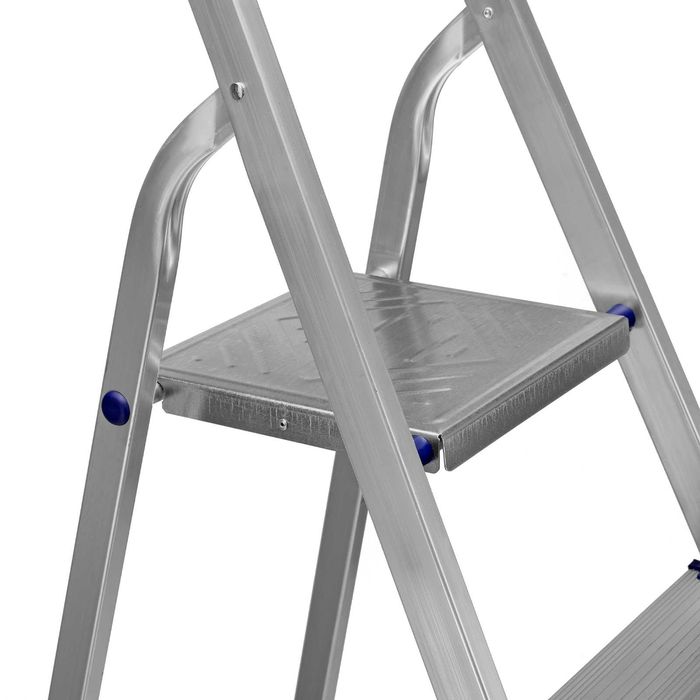 Стремянки алюминиевые Сибртех ( Количество ступеней: от 3 до 10 )