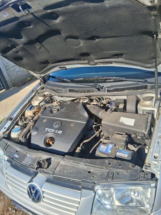 Volkswagen bora 1,9 tdi AGR sau ALH