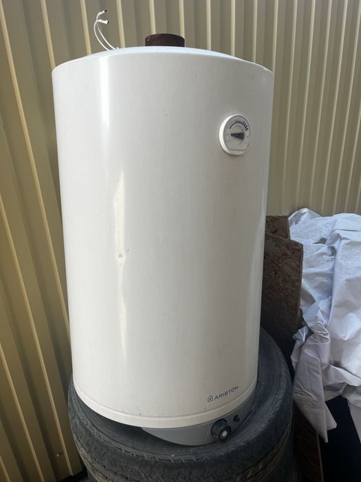 Бойлер газовый Ariston