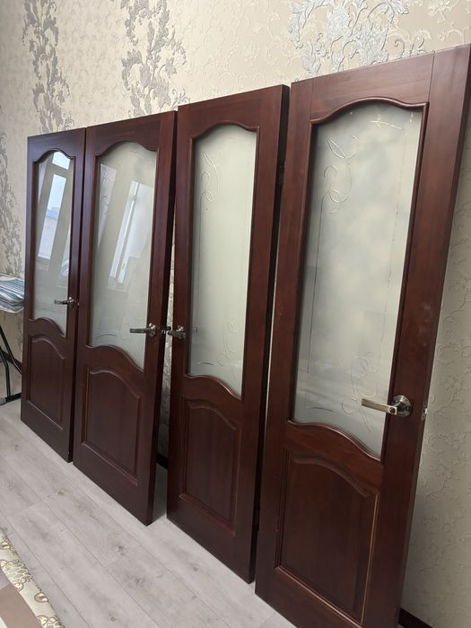 Двери межкомнатные с матовым стеклом