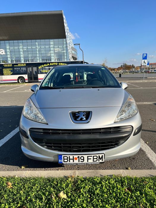 Peugeot 207, 1.4 Benzina