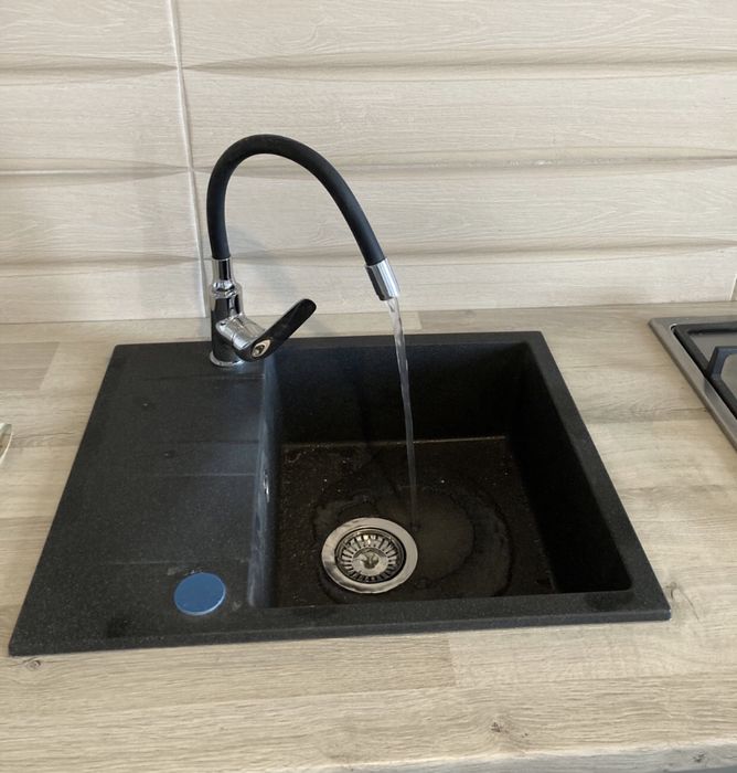 Instalare oglinda baie. Montaj corpuri iluminat. Montaj paravan cada