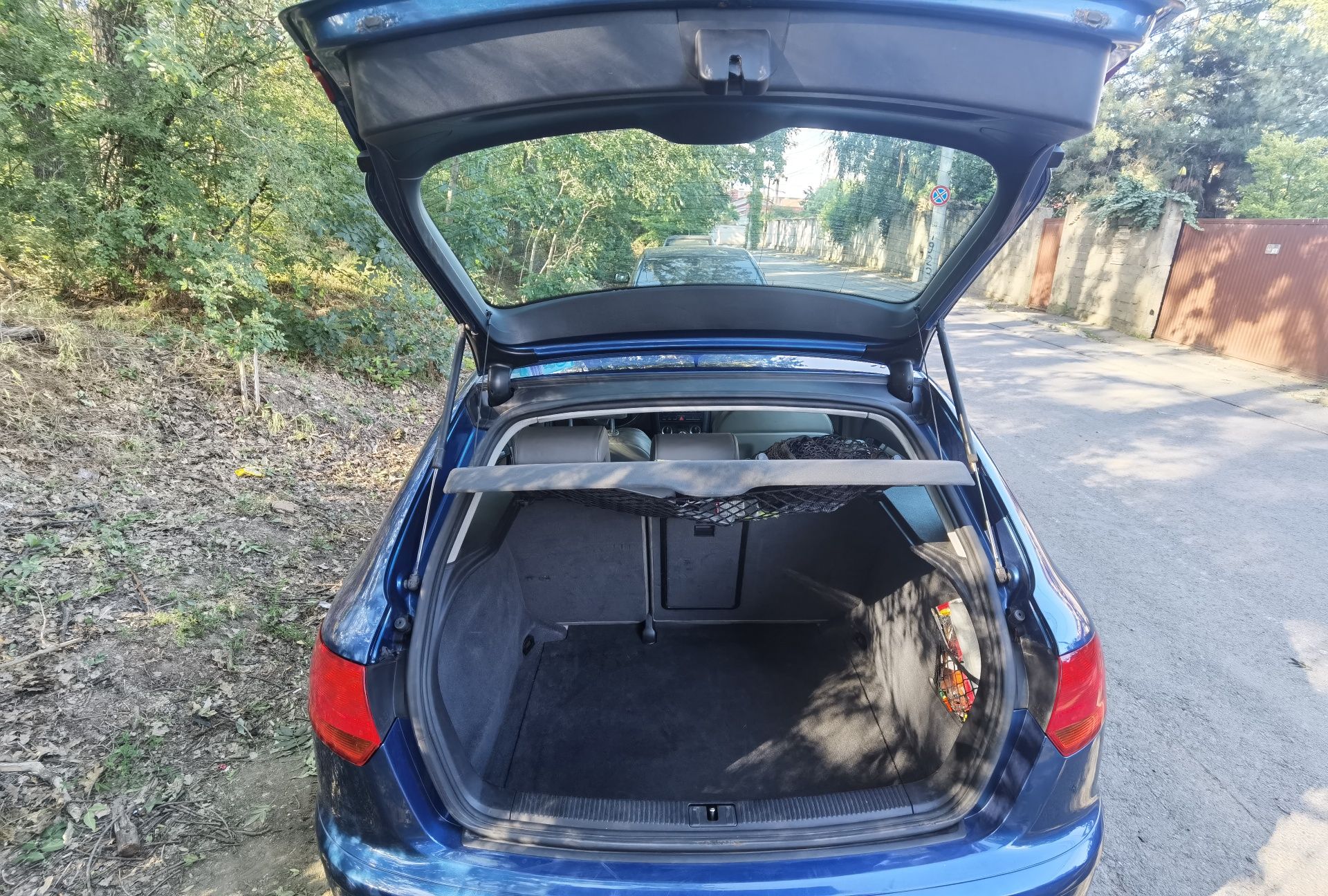 Vând/Dezmembrez Audi A3 8P - Motor Defect 1.6 FSI (cod BLP)