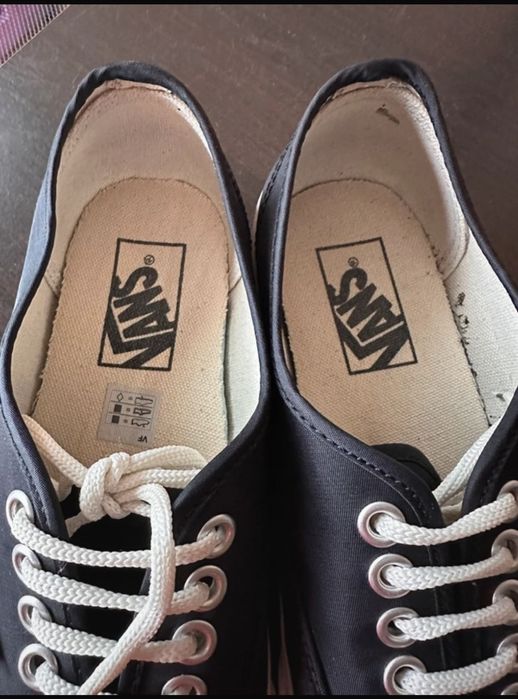 tenisi Vans satin