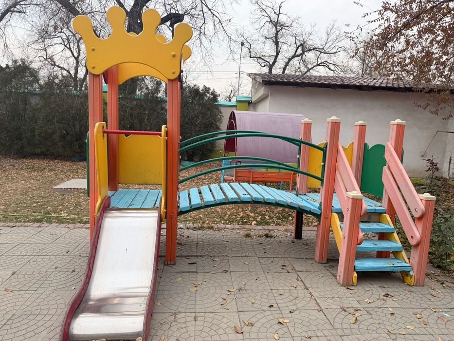 Продам площадку и песочницы для садика