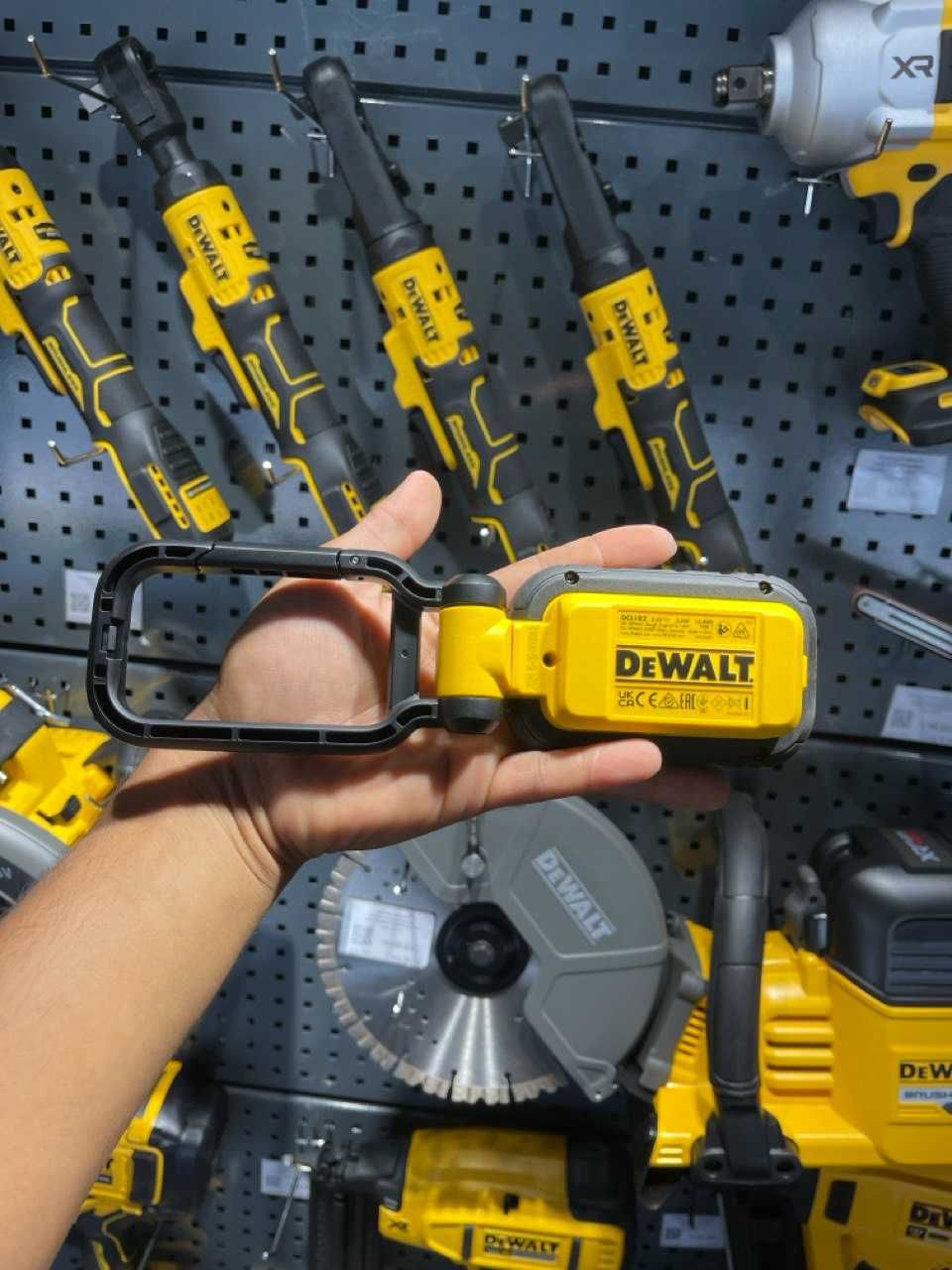 Аккумуляторный фонарь DeWalt DCL182-XJ