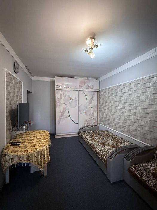 Продается 1 комнатная на Юнусабад 7