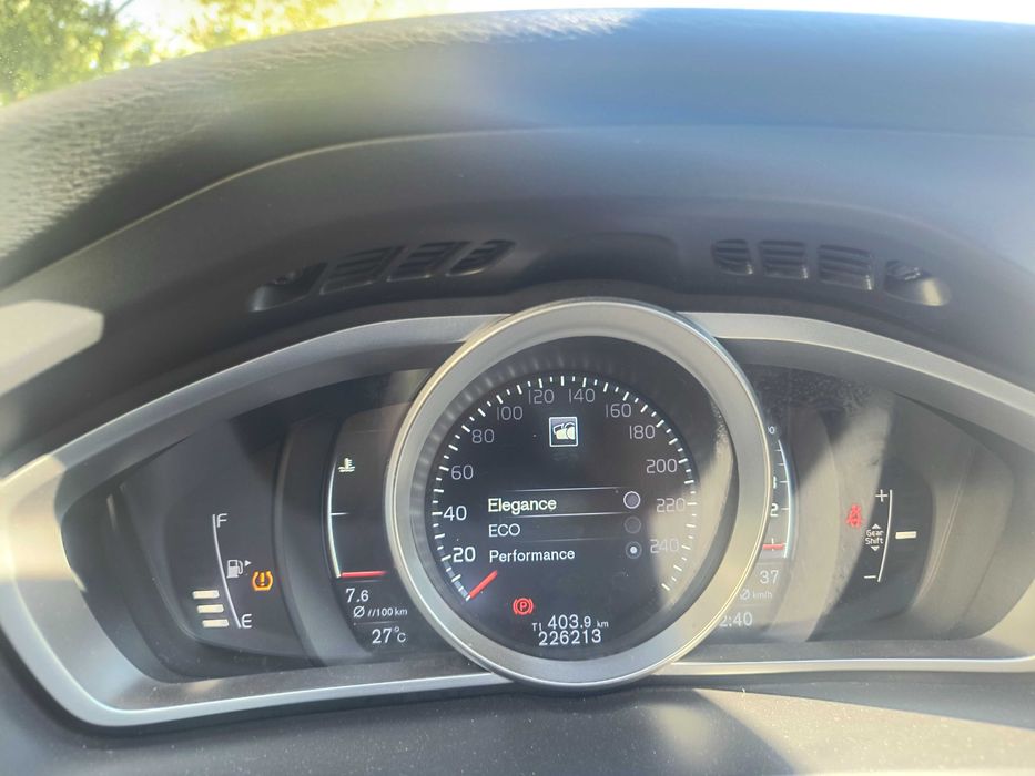 Volvo v 40 motor 2.0  D4 190 cp