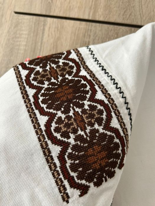 Cămașă tradițională bărbătească,model din Bucovina