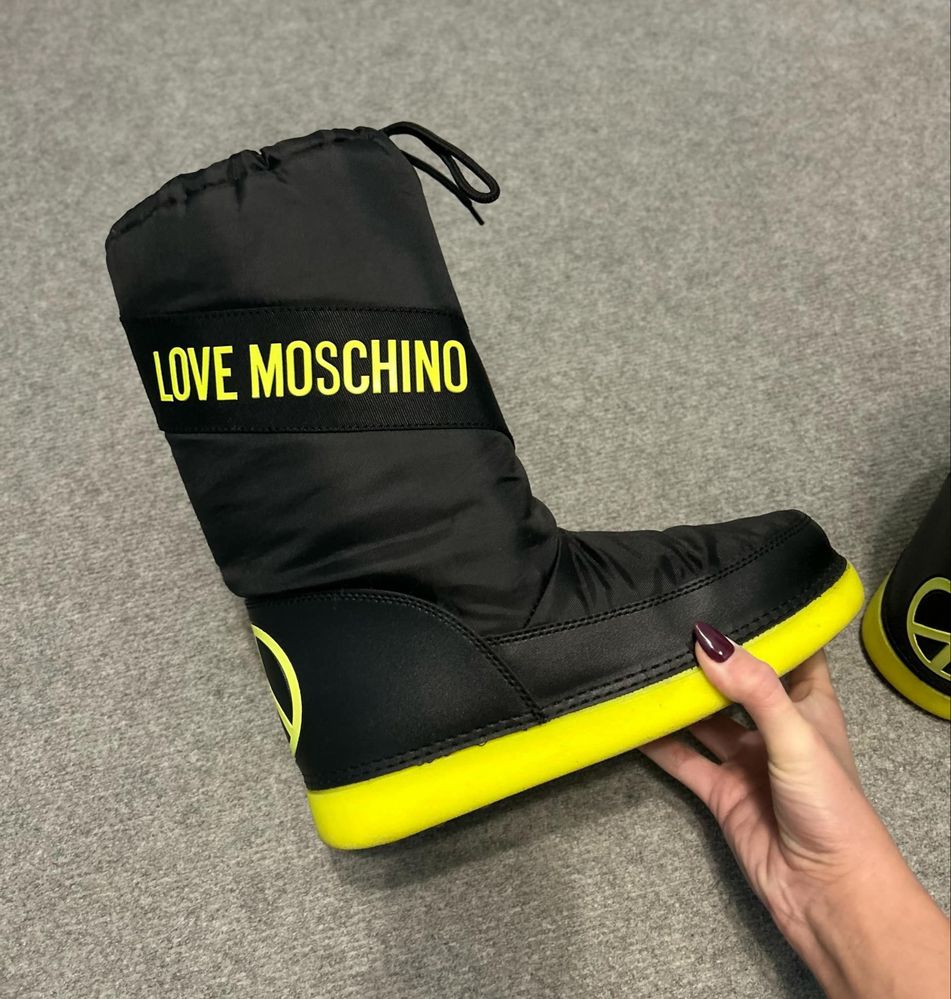 Апрески Love Moschino