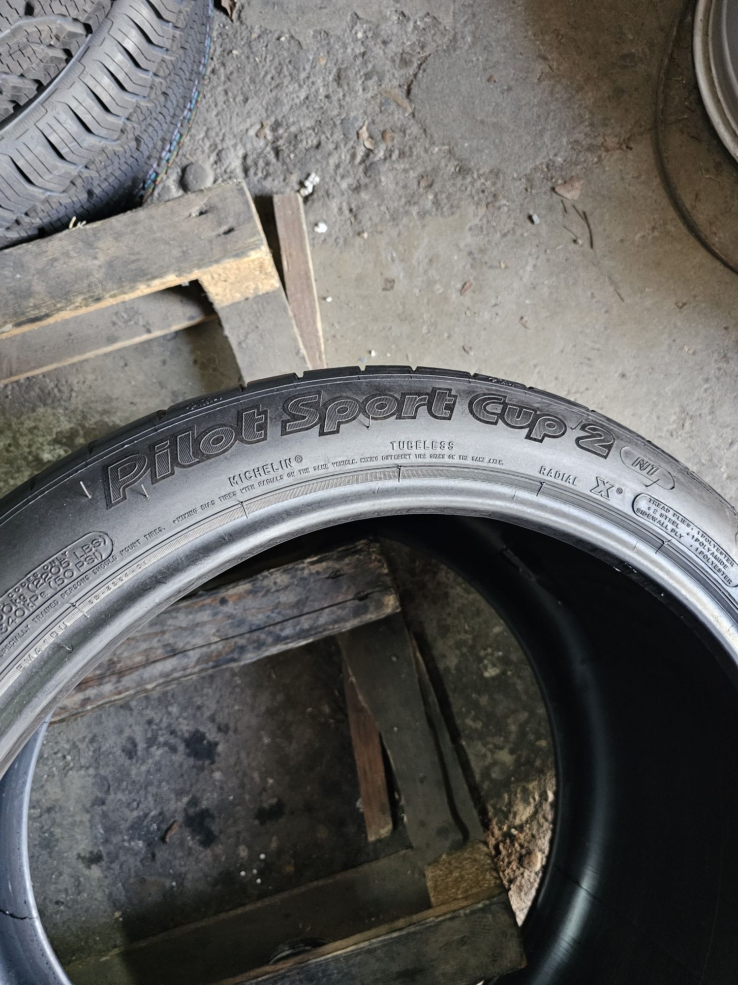 2 anvelope vara 325 30 21 Michelin PilotSport Cup2