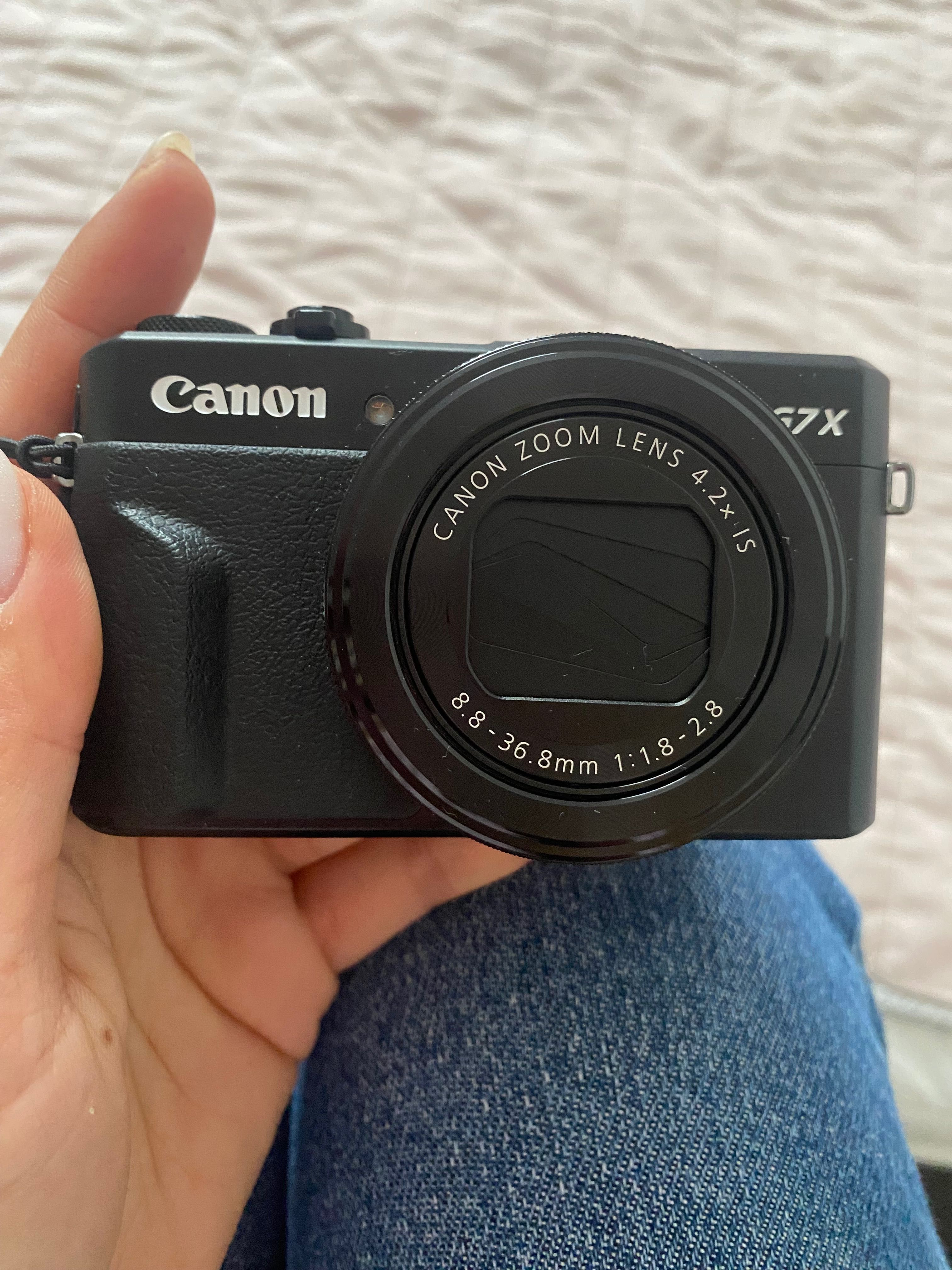 Canon Powershot G7 X Mark ii Vlogger kit
