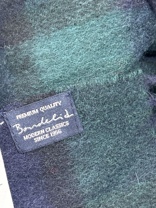 Мек хубав кариран  вълнен шал Bondelid